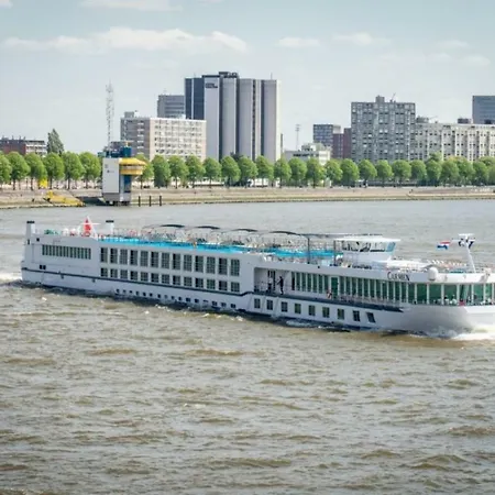 Botel Baxter Hoare Ship Cologne
